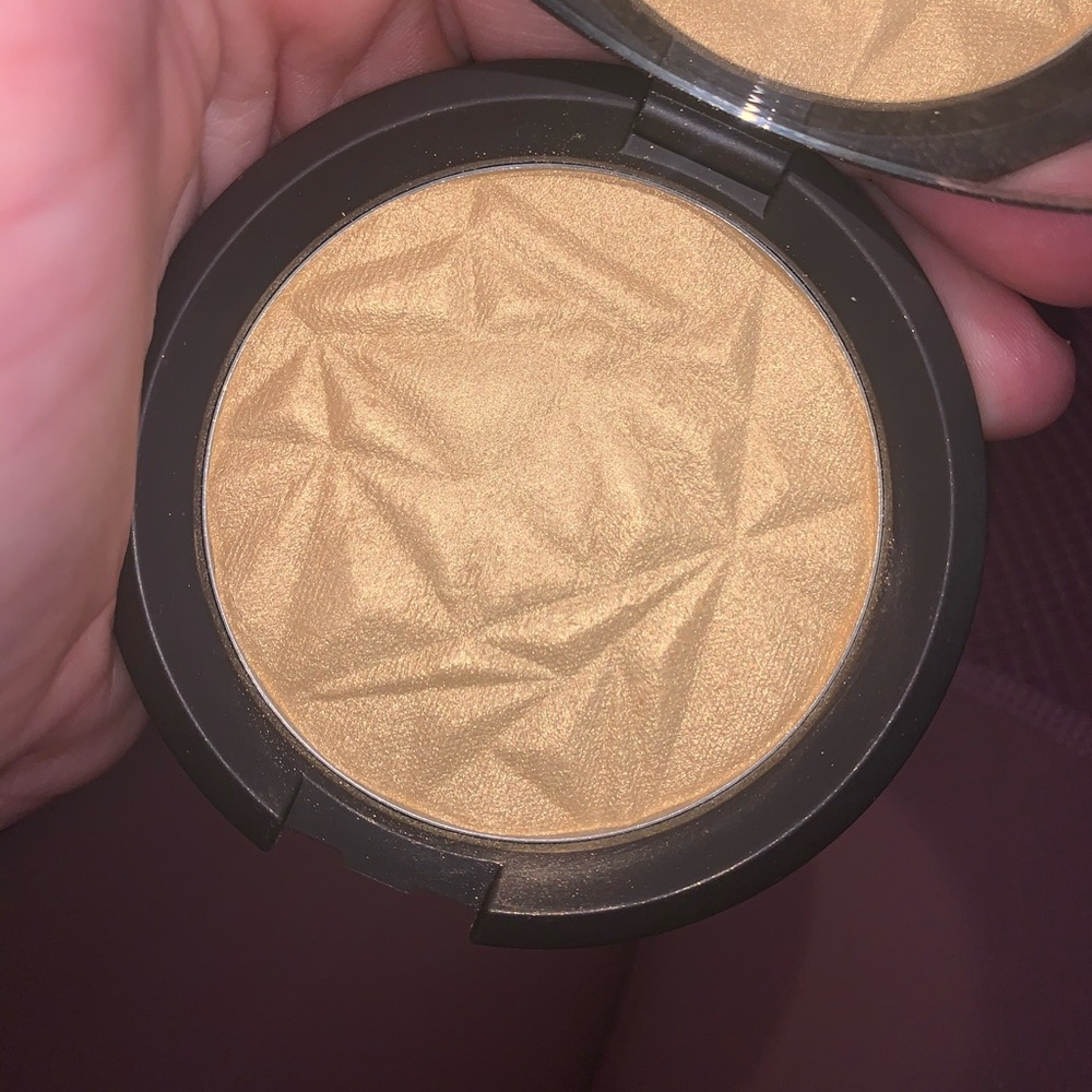 BECCA highlighter